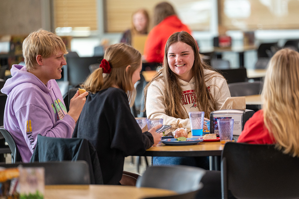 Students dining in Riverside Commons