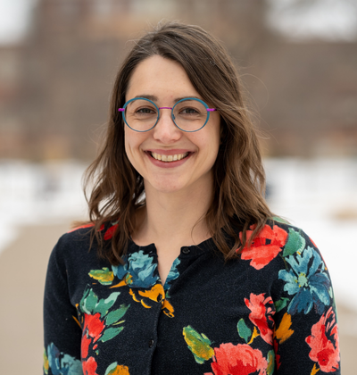 Photo of Associate Professor Courtney Wells