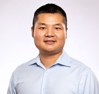 Headshot of Bob Zhiwei Zeng