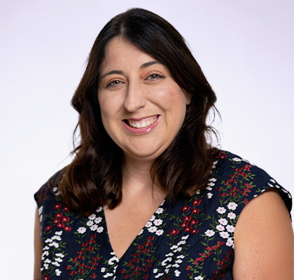 Headshot of Courtney Bell
