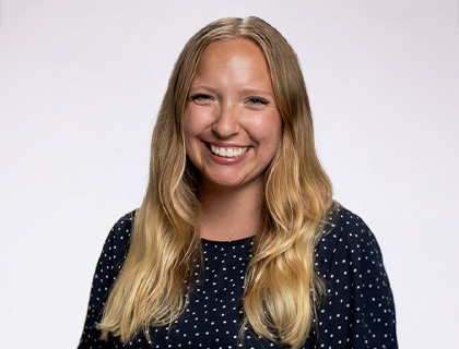 Headshot of student intern Emma Arlt