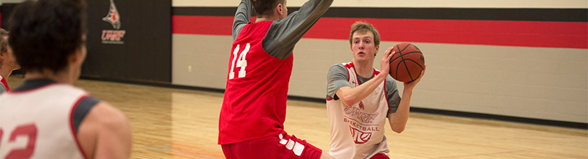 Men's Basketball team practices in the R.A. Karges Gym