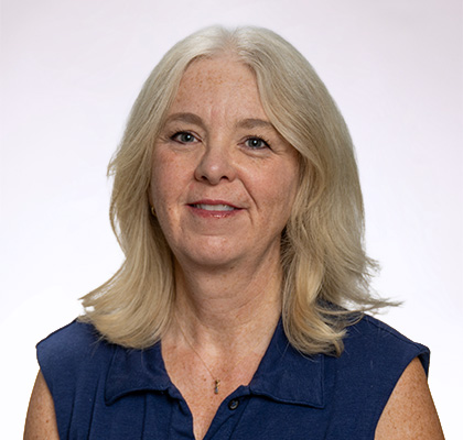 Headshot of Kelly Dunn