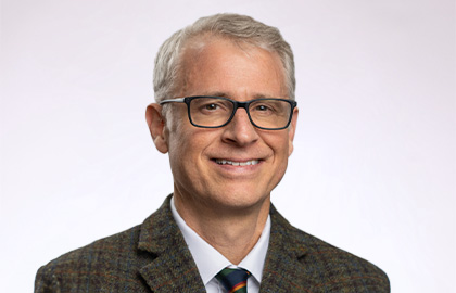 Headshot of Neil Kraus