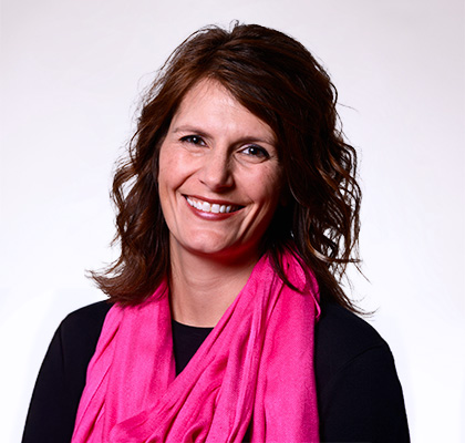 Headshot of Stacy Furness