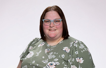 Headshot of Lilly Garrett