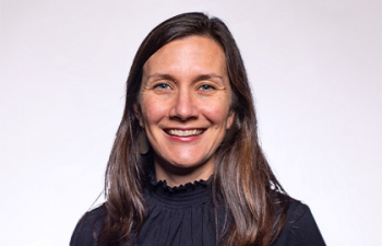 Headshot of Moira Lynch